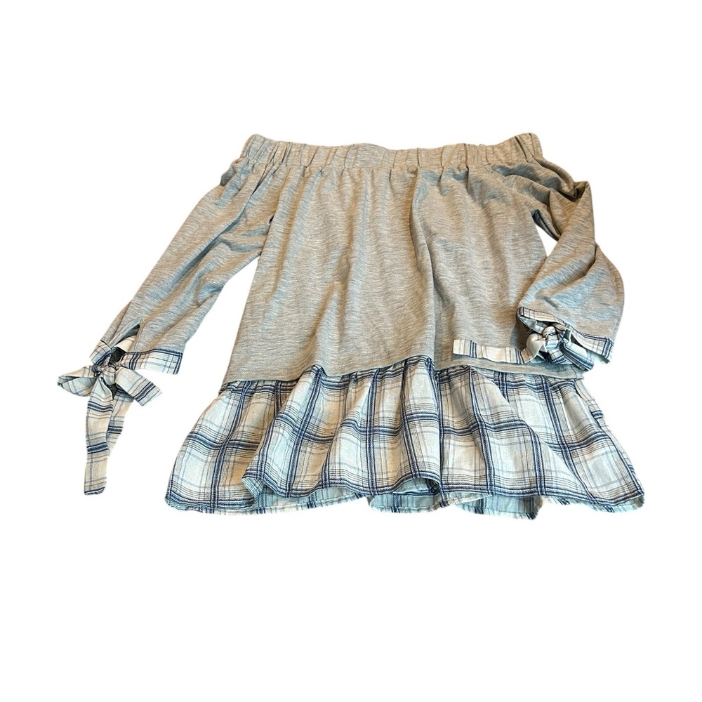 DOE & RAE off the shoulder top